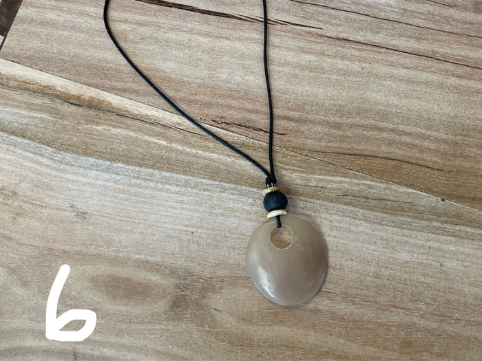 Necklace - Cowhorn Pendant