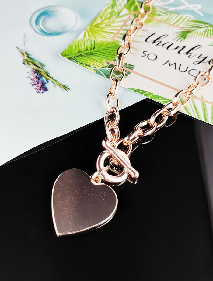 Pretty Heart Necklace - Rose Gold