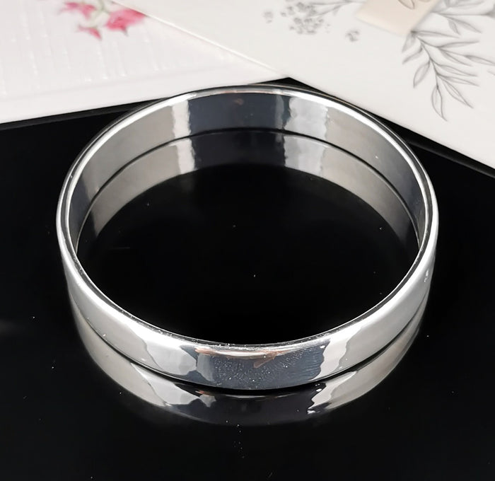 Sheana Round Bangle - Silver
