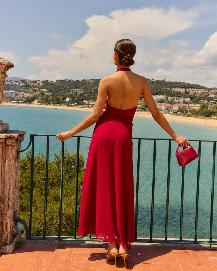 Vestido Gia Rojo midi halter fluido de Lady Pipa para invitada de boda.
