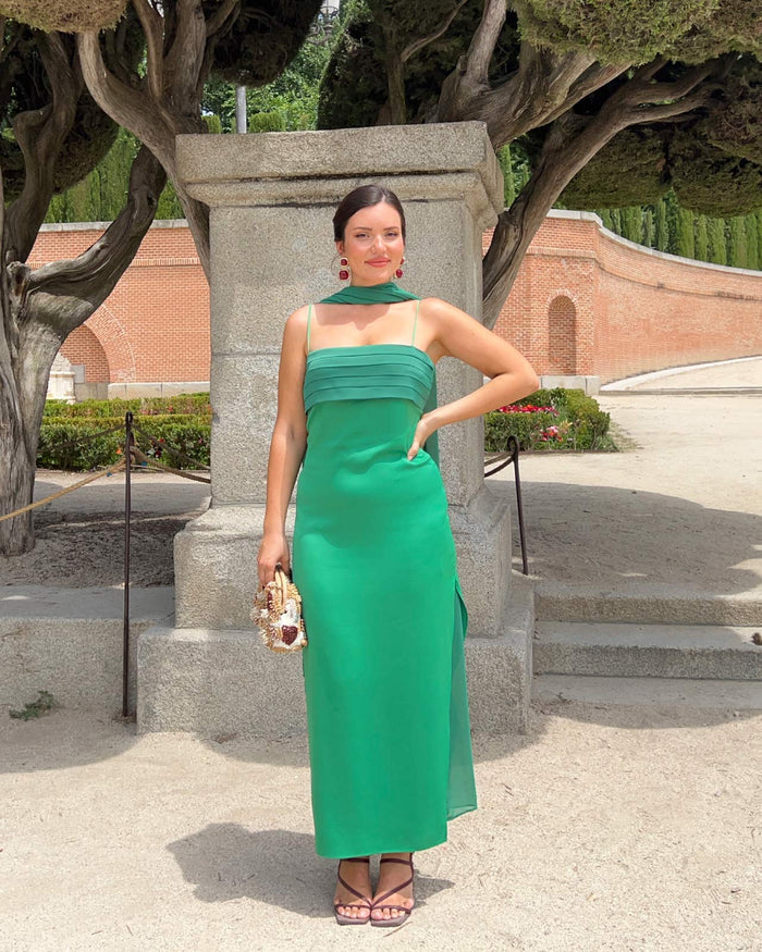 Vestido Keira Verde maxi de tirantes ceñido de Lady Pipa para invitada de boda.