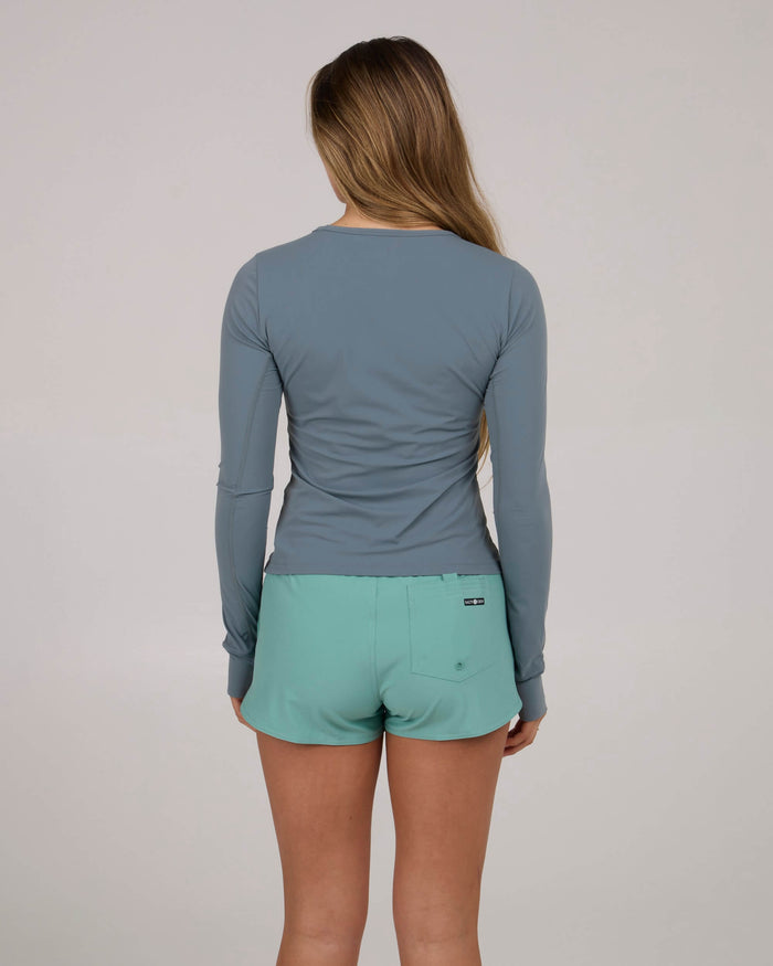 Salty crew SUN PROTECTION Alpha L/S Rashguard - Fin Blue in Fin Blue