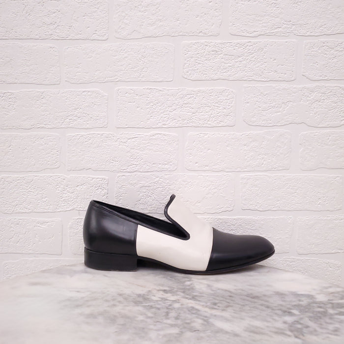 CELINE BLACK AND WHITE LOAFERS - SIZE 38