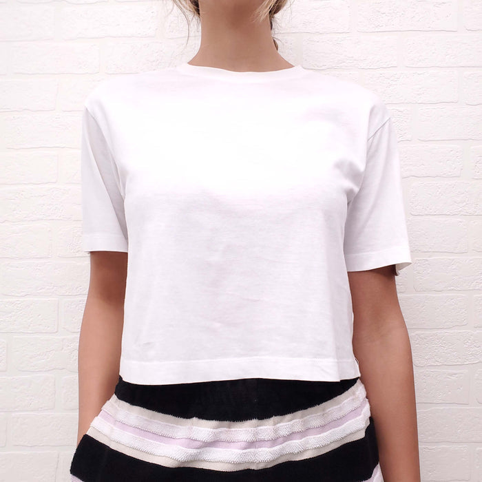 FENDI WHITE CROPPED T-SHIRT WITH LOGO SLEEVES - SIZE XS