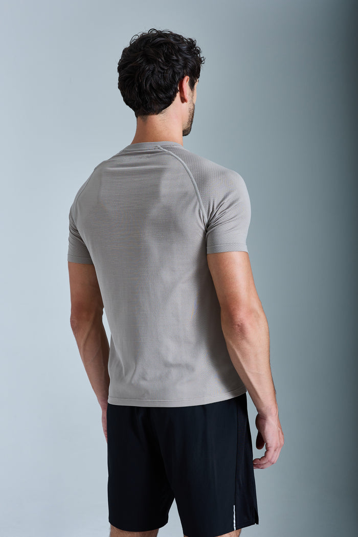 Form Seamless Tee - Pale Taupe/Dune White