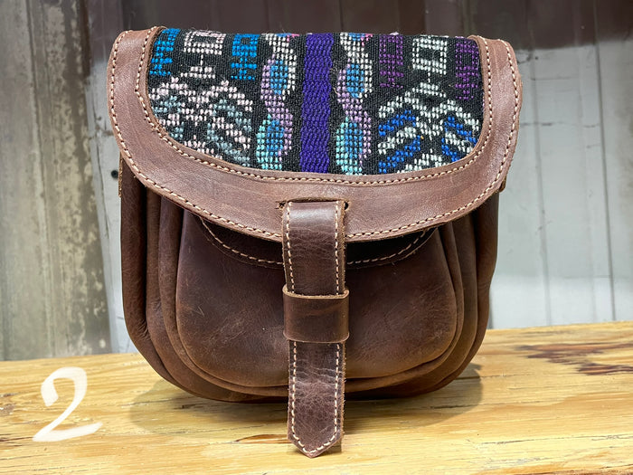Leather - hard crossbody w/ wipil