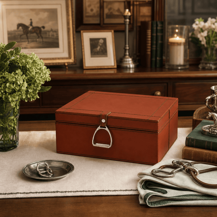 Stirrup Large Leather Box 7