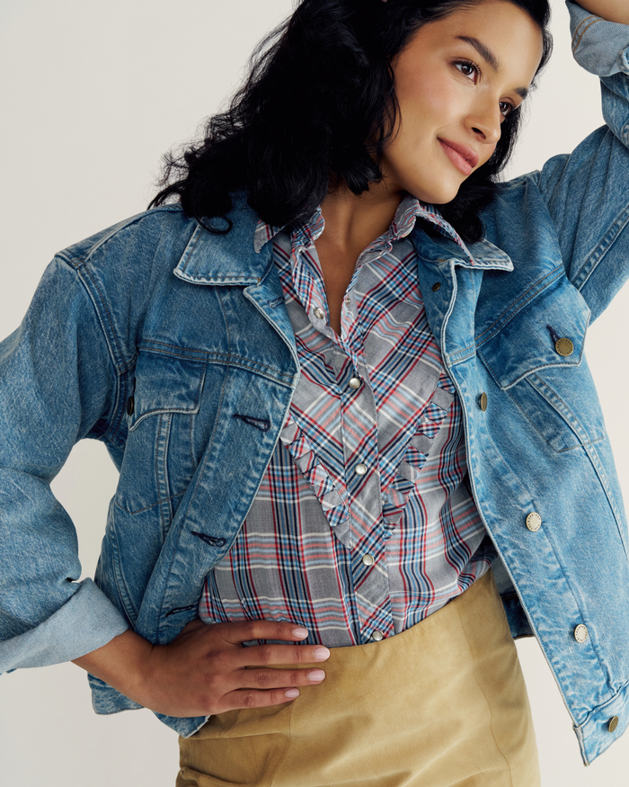 Tecovas Women's Denim Trucker Jacket in Medium Wash