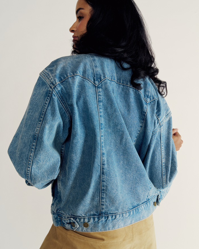 Tecovas Women's Denim Trucker Jacket in Medium Wash