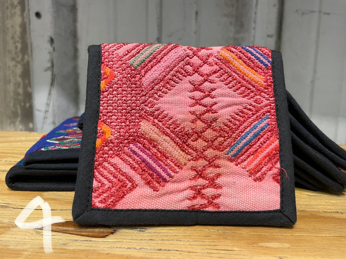 Wipil wallet with velcro